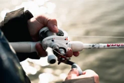 Abu Garcia Veritas Baitcasting Combo 14 Abu Garcia Veritas Baitcasting Combo -Cheap Rods And Lines Store ABU BAITCAST COMBO VERITAS LIFESTYLE 2021 001