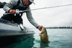 Abu Garcia Veritas Baitcasting Combo 15 Abu Garcia Veritas Baitcasting Combo -Cheap Rods And Lines Store ABU BAITCAST COMBO VERITAS LIFESTYLE 2021 002